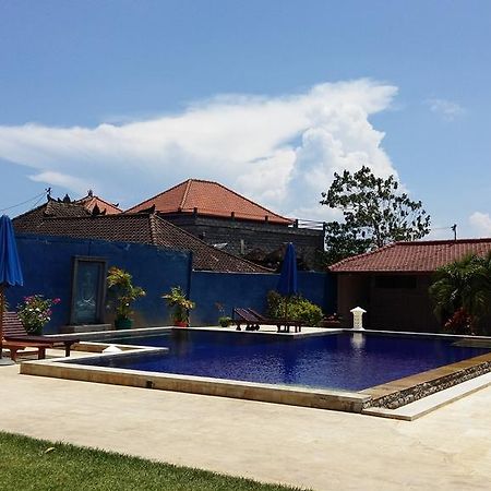 Tulamben Wreck Divers Resort & Restaurant Экстерьер фото