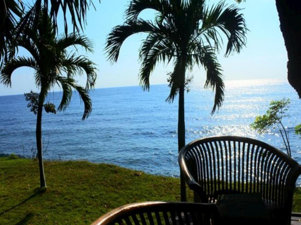 Tulamben Wreck Divers Resort & Restaurant Экстерьер фото
