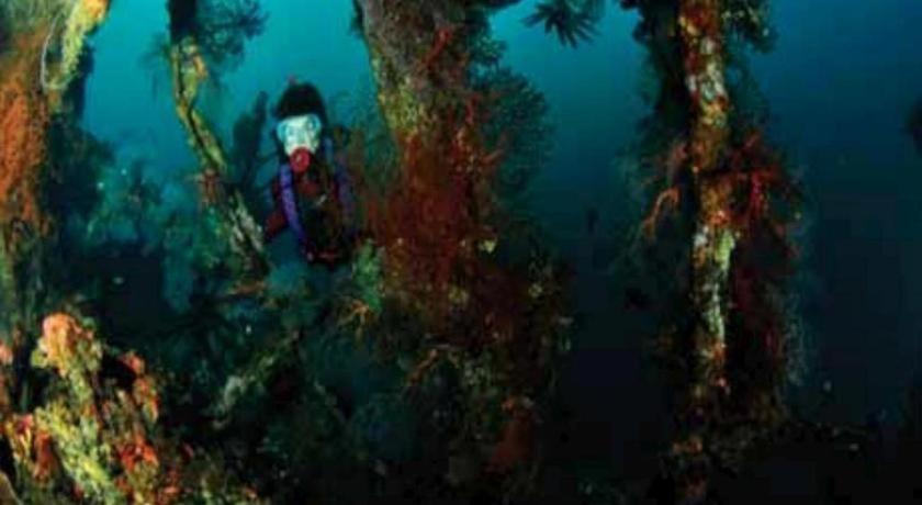 Tulamben Wreck Divers Resort & Restaurant Экстерьер фото