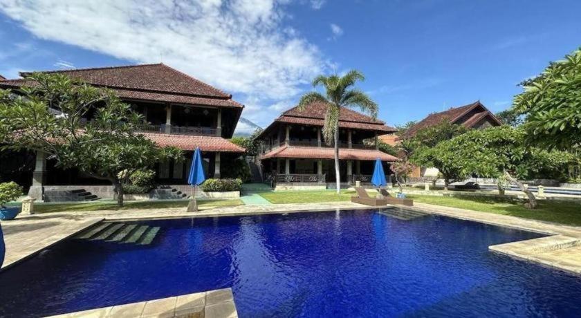 Tulamben Wreck Divers Resort & Restaurant Экстерьер фото